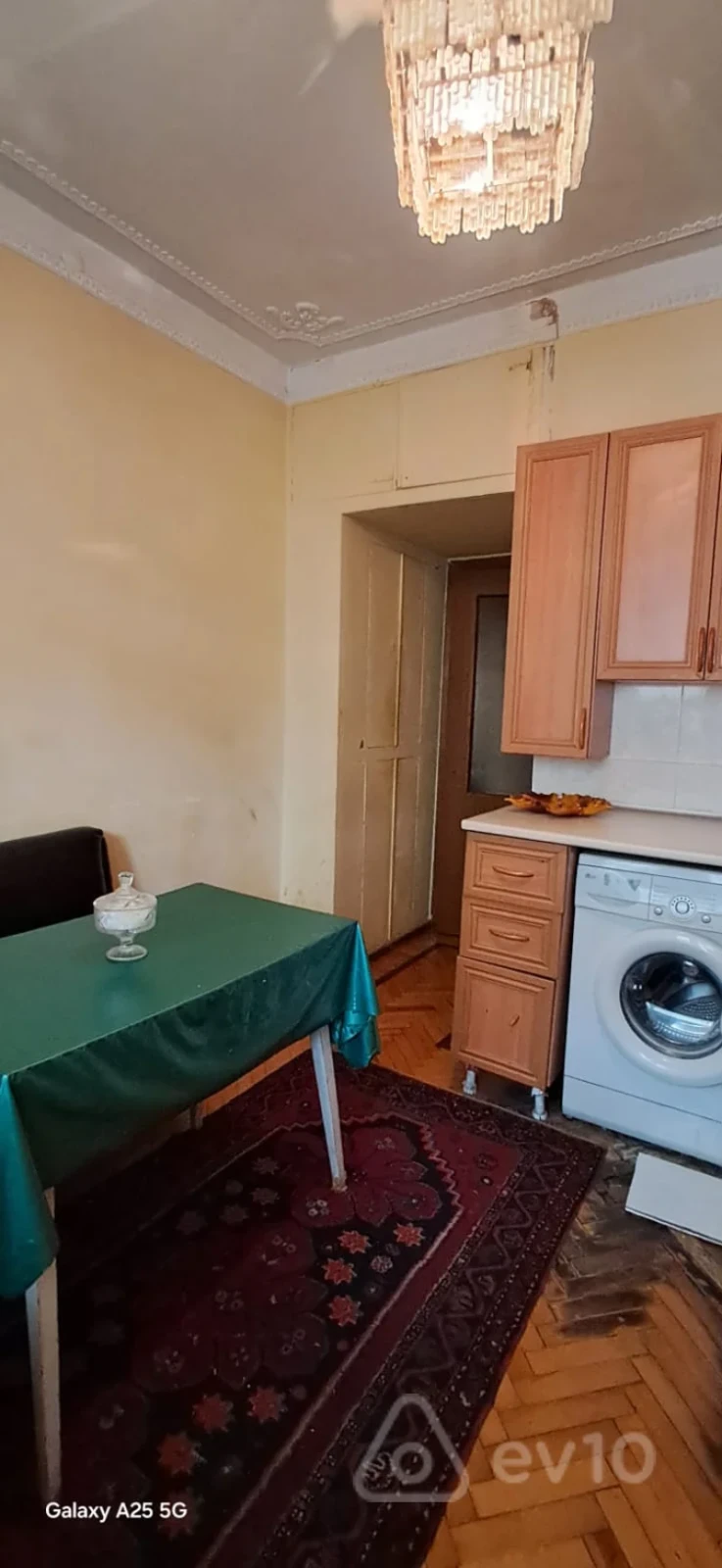 Satılır 3 otaqlı köhnə tikili 80 m²
