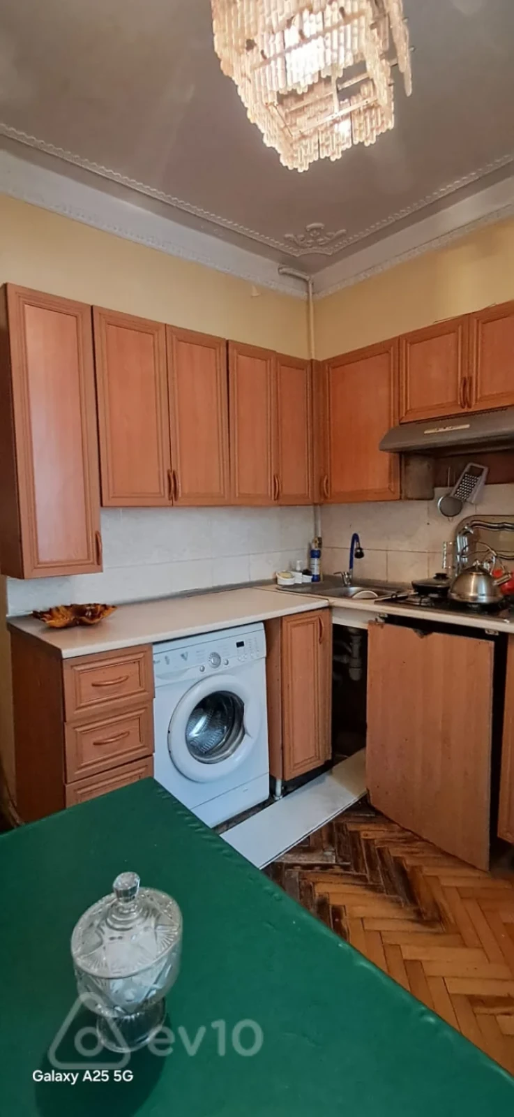 Satılır 3 otaqlı köhnə tikili 80 m²