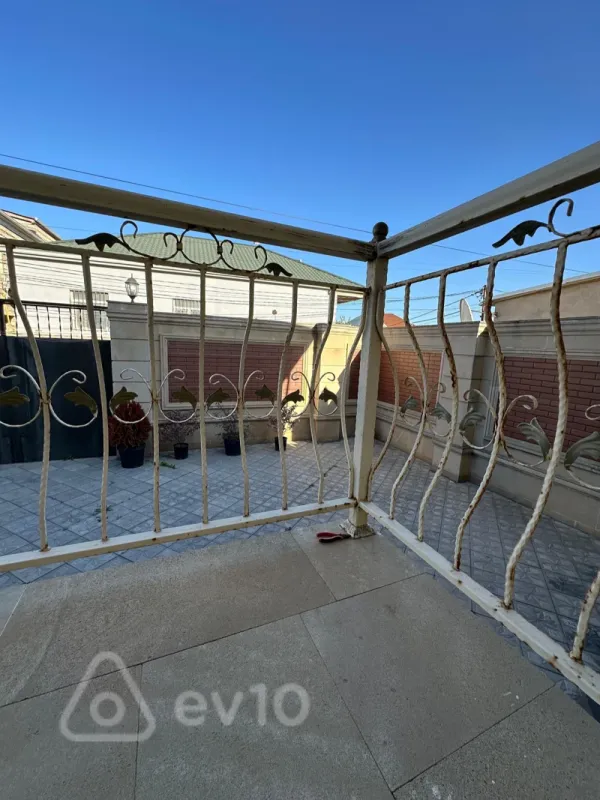 Satılır 3 otaqlı həyət evi 120 m²