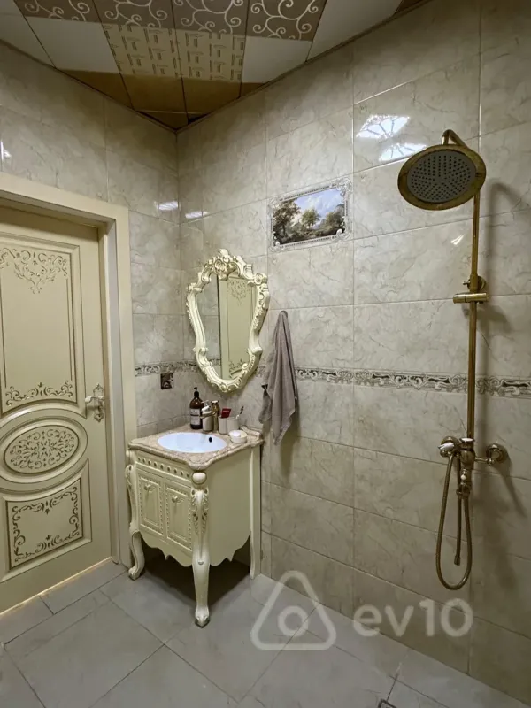 Satılır 3 otaqlı həyət evi 120 m²