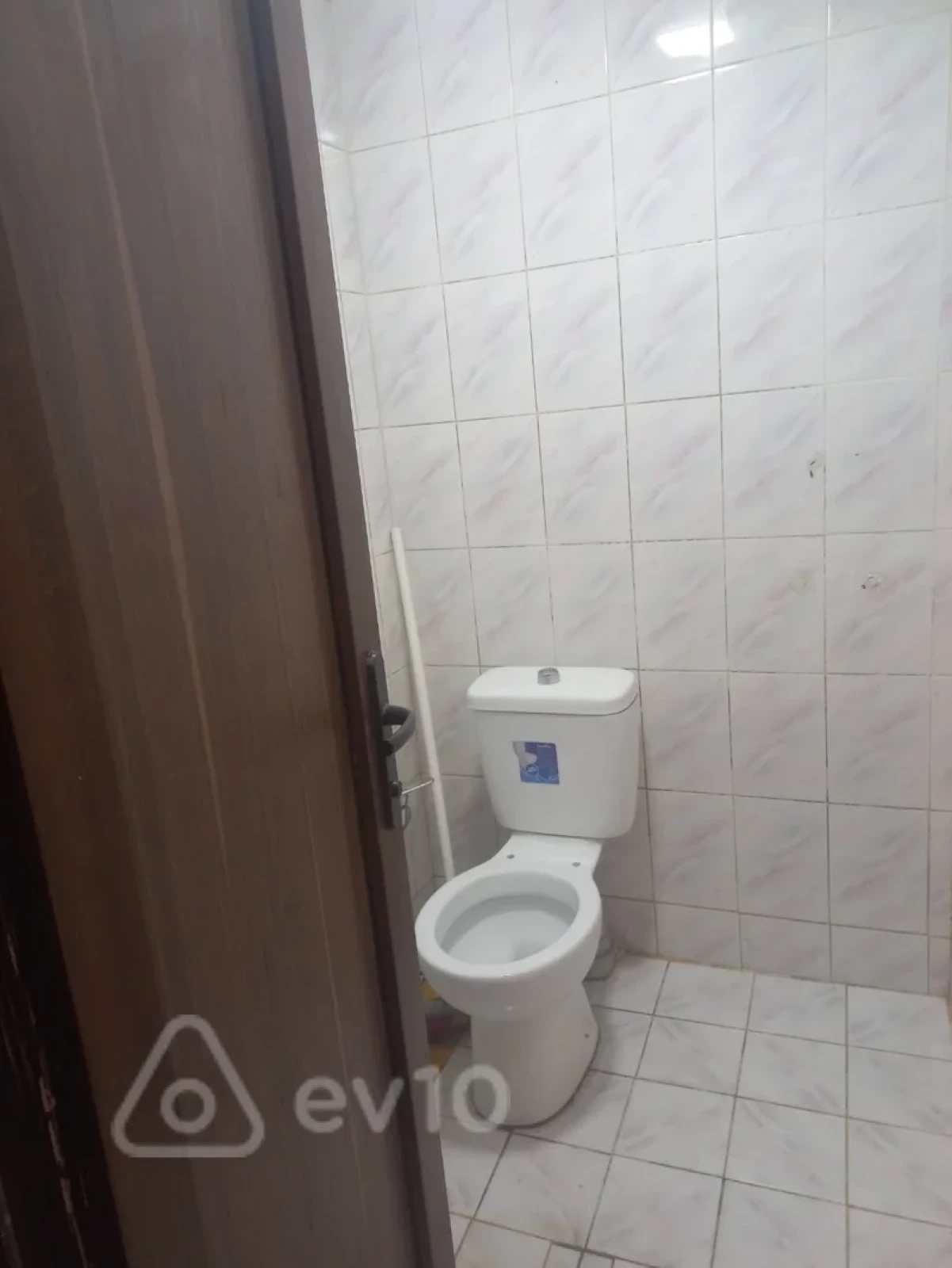 Satılır 1 otaqlı köhnə tikili 40 m²