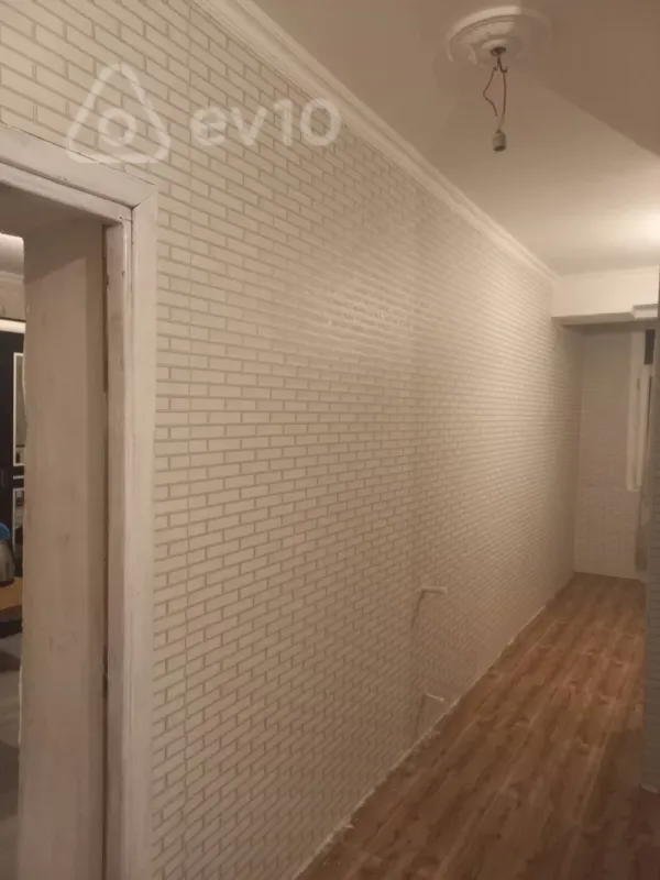 Satılır 1 otaqlı köhnə tikili 40 m²