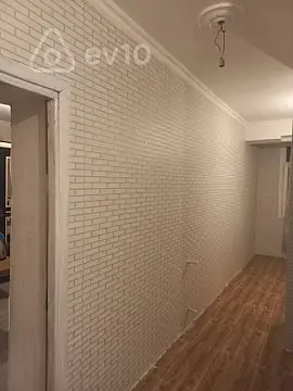 Satılır 1 otaqlı köhnə tikili 40 m²