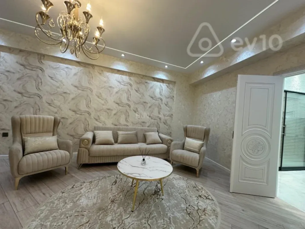 Kirayə verilir 3 otaqlı yeni tikili 80 m²