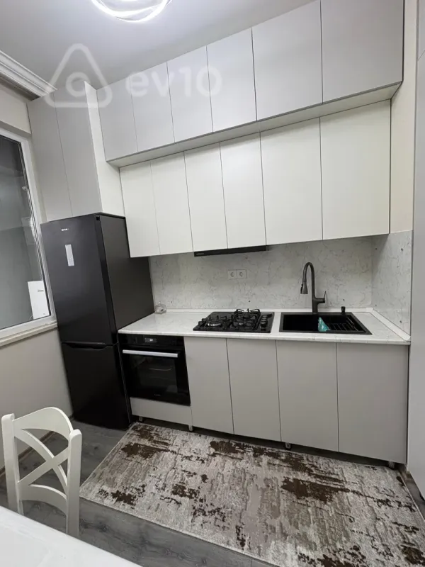 Kirayə verilir 2 otaqlı yeni tikili 62 m²