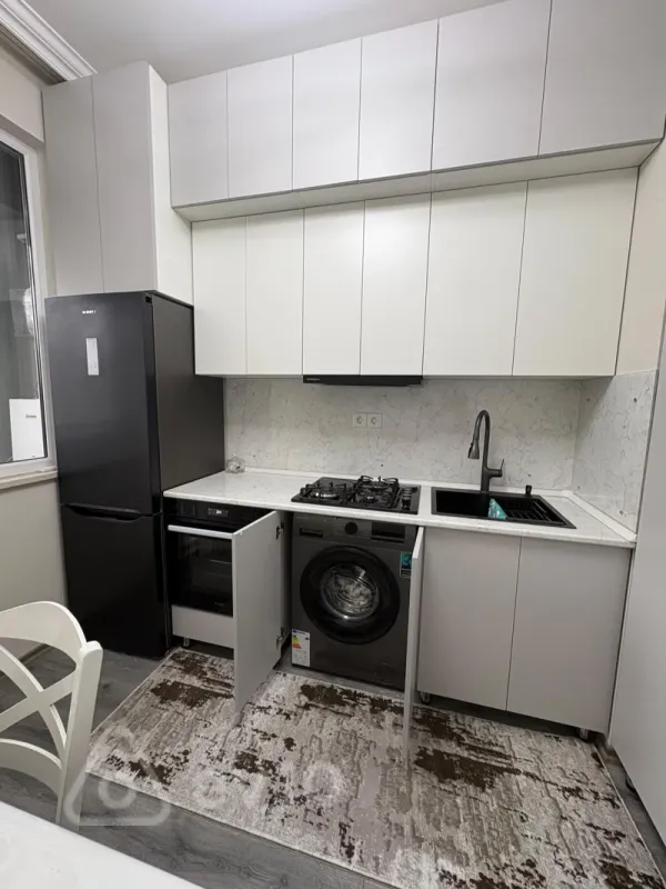 Kirayə verilir 2 otaqlı yeni tikili 62 m²
