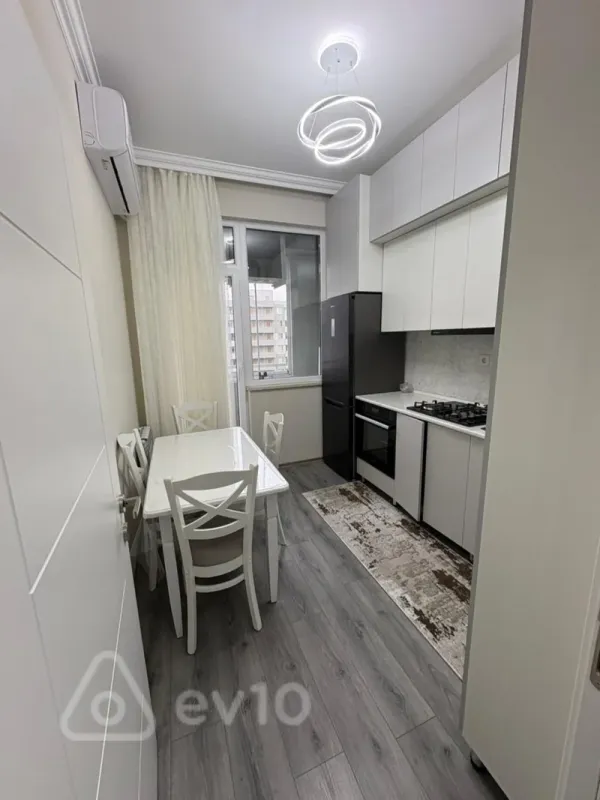 Kirayə verilir 2 otaqlı yeni tikili 62 m²
