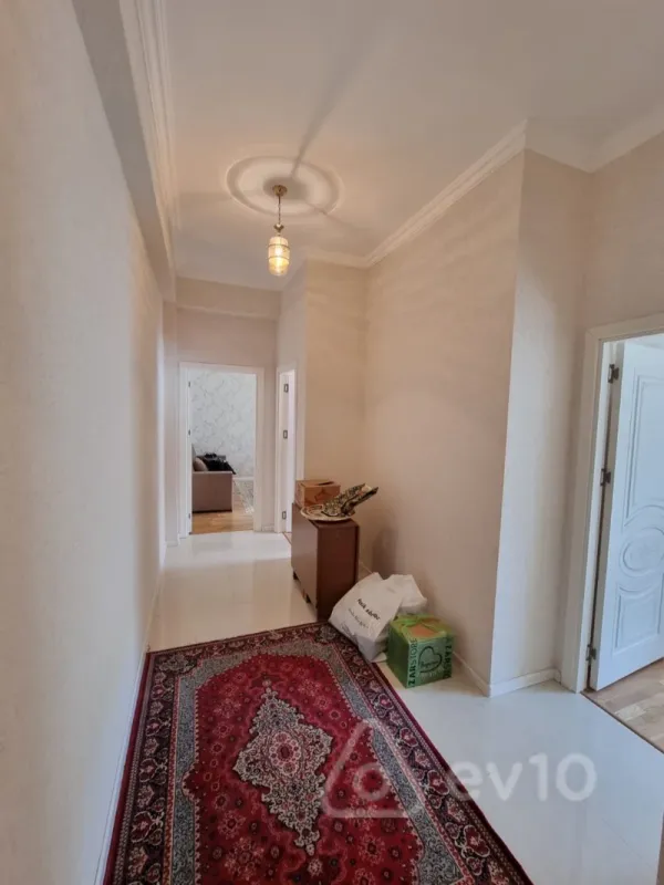 Kirayə verilir 2 otaqlı yeni tikili 65 m²