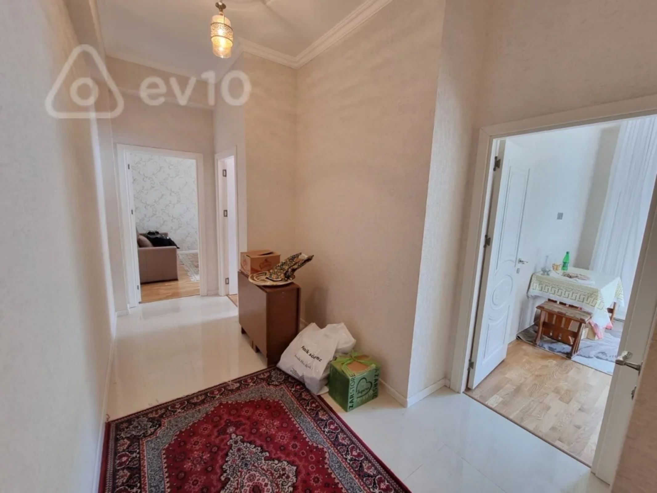 Kirayə verilir 2 otaqlı yeni tikili 65 m²