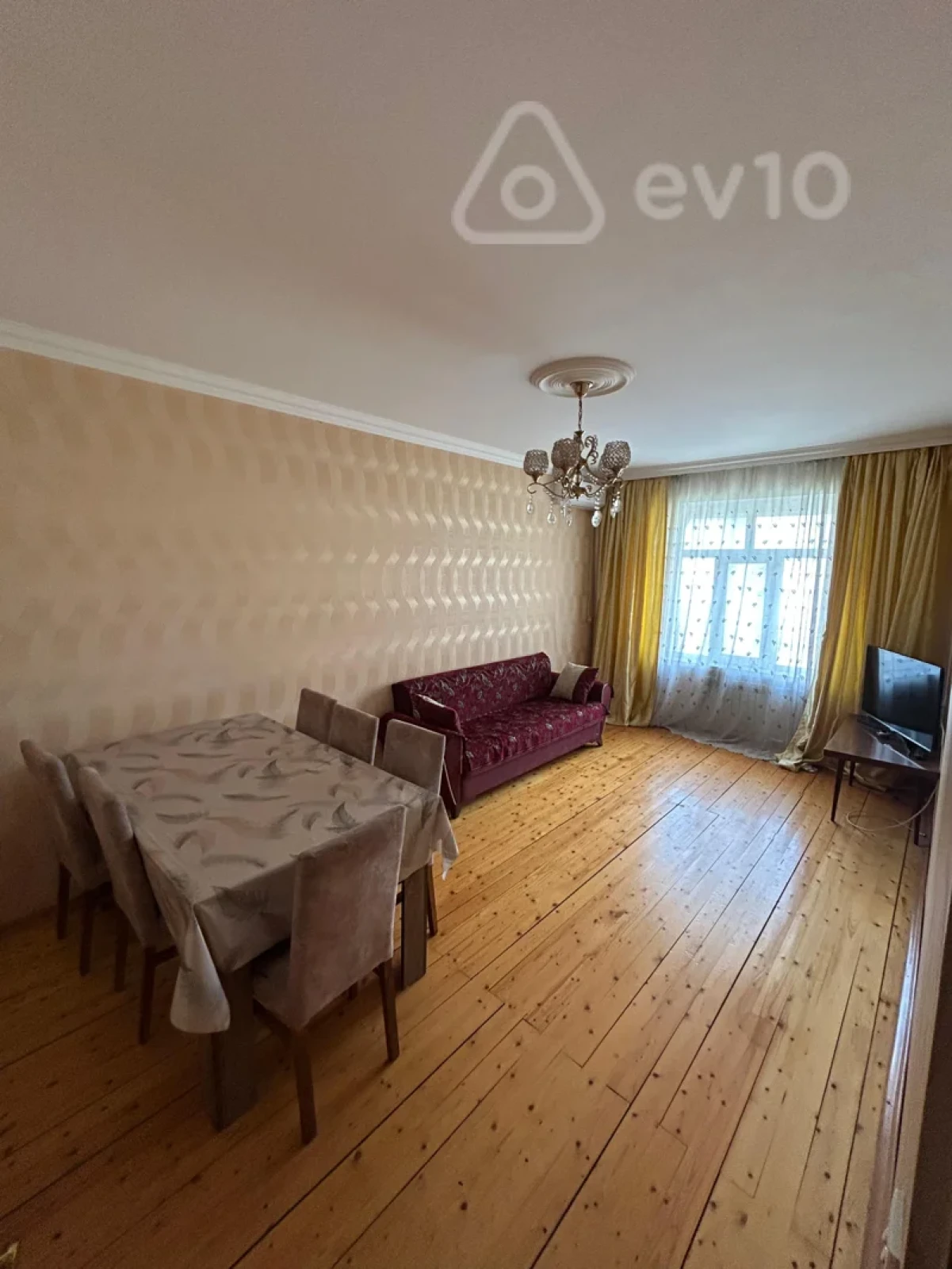 Kirayə verilir 3 otaqlı köhnə tikili 70 m²