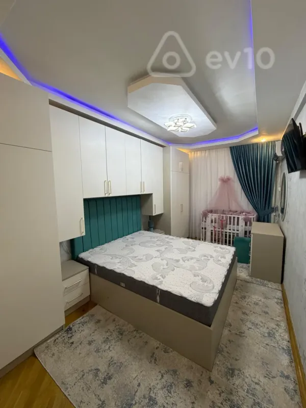 Satılır 2 otaqlı yeni tikili 78 m²