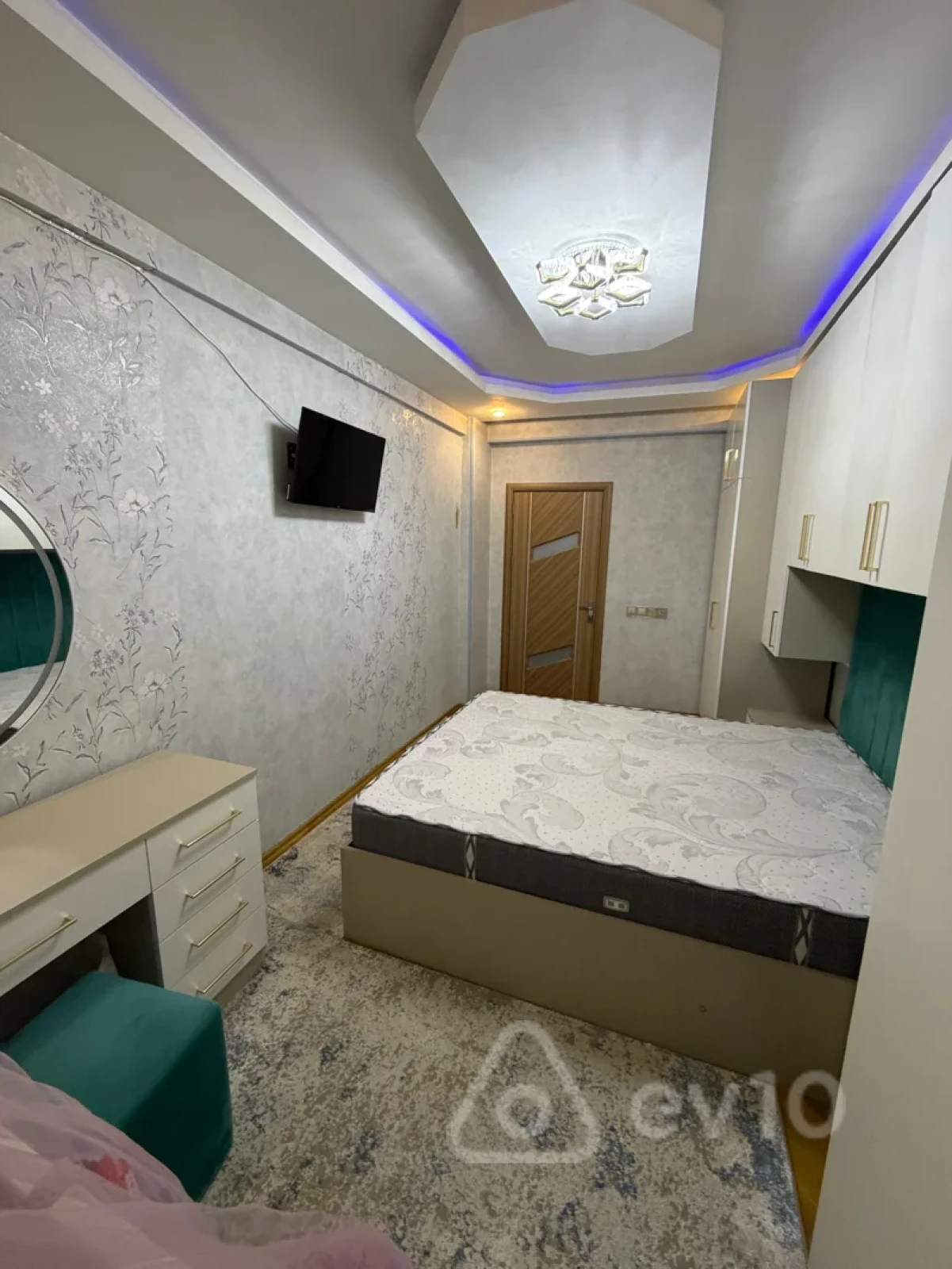 Satılır 2 otaqlı yeni tikili 78 m²