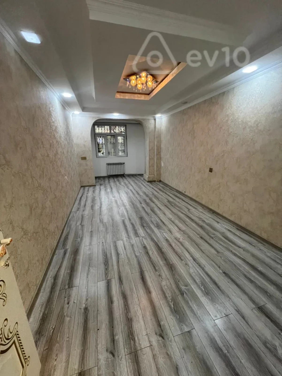 Satılır 3 otaqlı köhnə tikili 80 m²