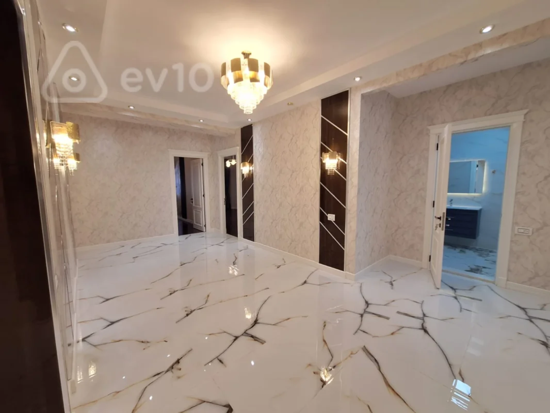 Satılır 4 otaqlı yeni tikili 215 m²
