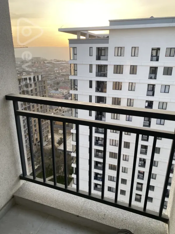 Satılır 3 otaqlı yeni tikili 80 m²