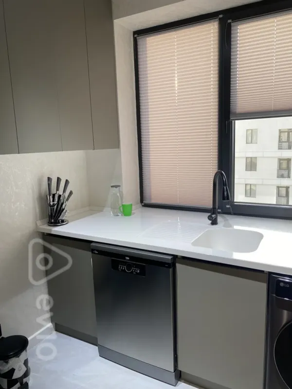 Satılır 3 otaqlı yeni tikili 80 m²