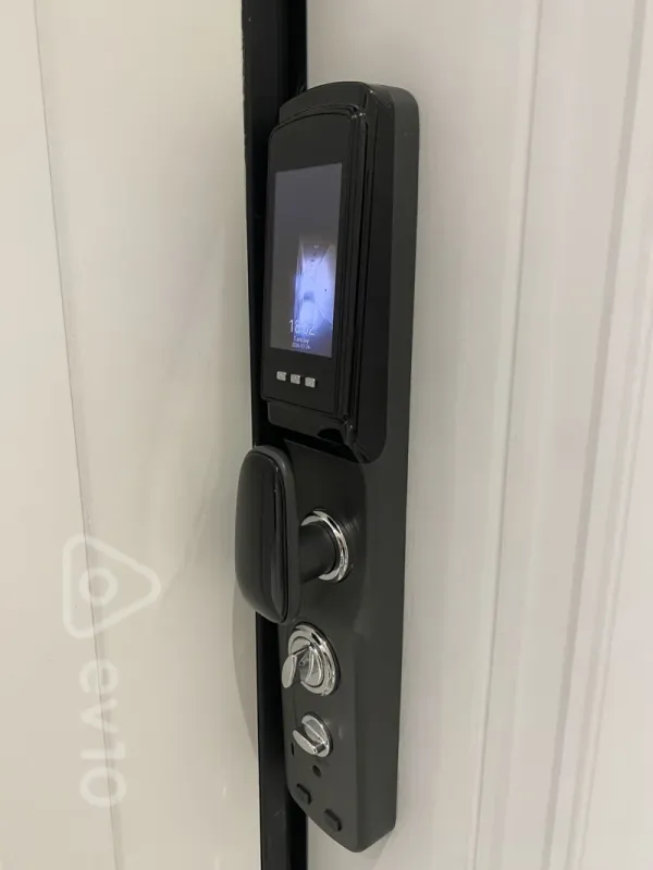 Satılır 3 otaqlı yeni tikili 80 m²