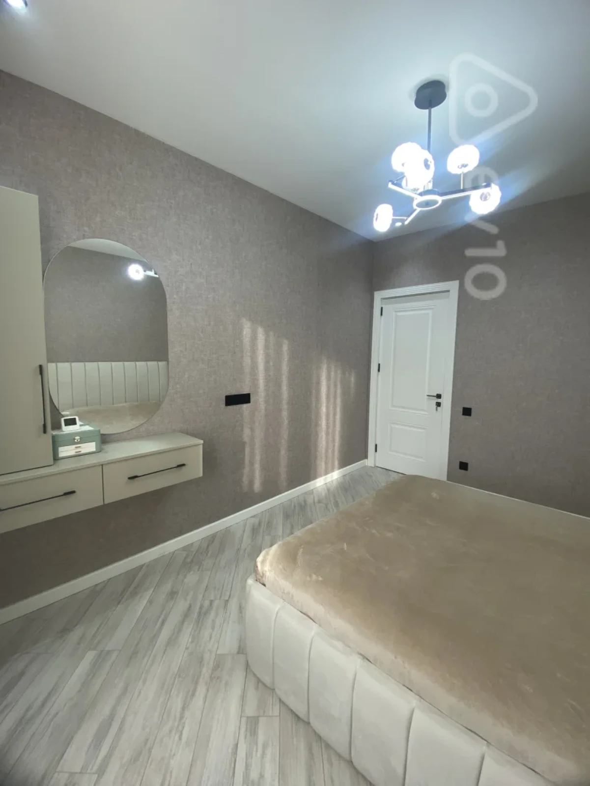 Satılır 3 otaqlı yeni tikili 80 m²