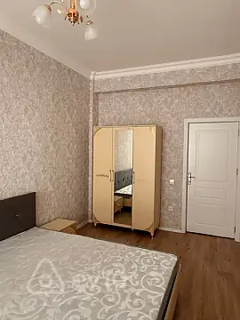 Kirayə verilir 2 otaqlı yeni tikili 65 m²