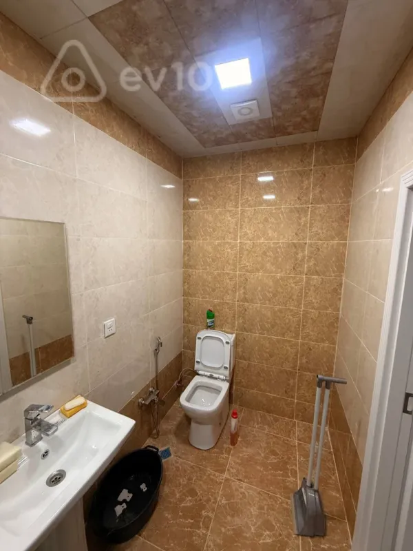 Kirayə verilir 2 otaqlı yeni tikili 65 m²