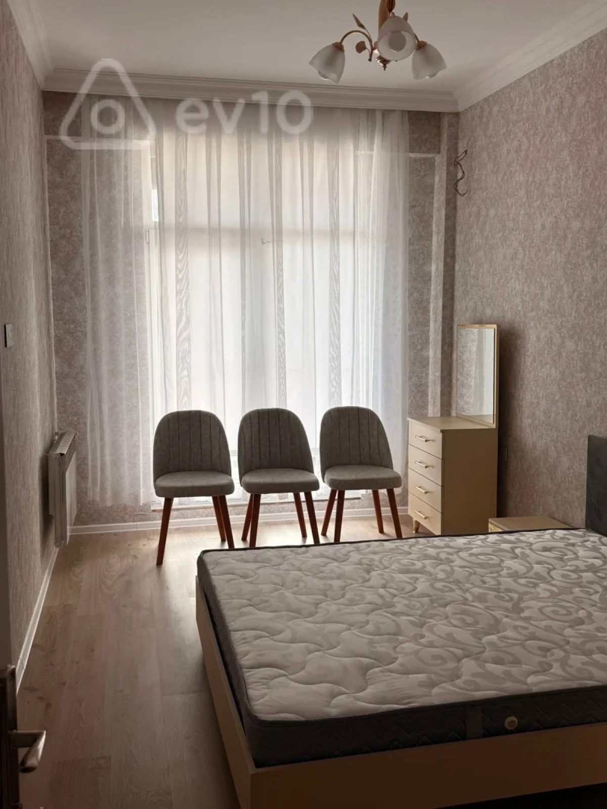 Kirayə verilir 2 otaqlı yeni tikili 65 m²