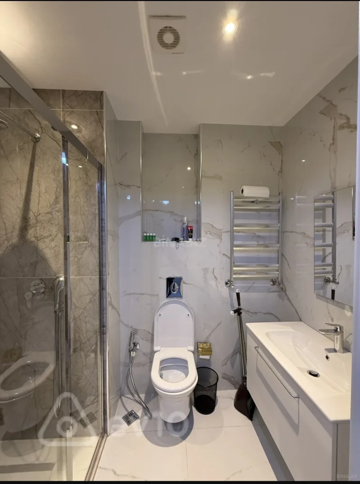 Kirayə verilir 3 otaqlı yeni tikili 60 m²