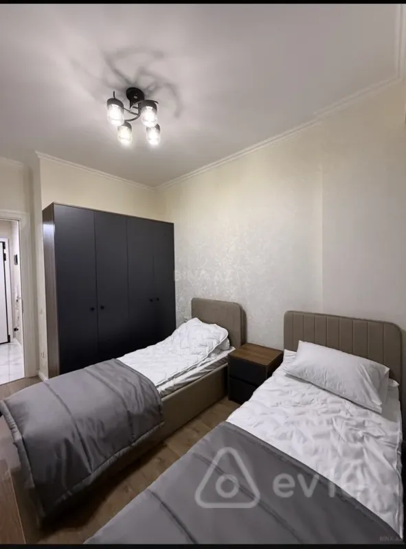 Kirayə verilir 3 otaqlı yeni tikili 60 m²