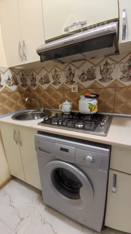 Kirayə verilir 1 otaqlı həyət evi 25 m²