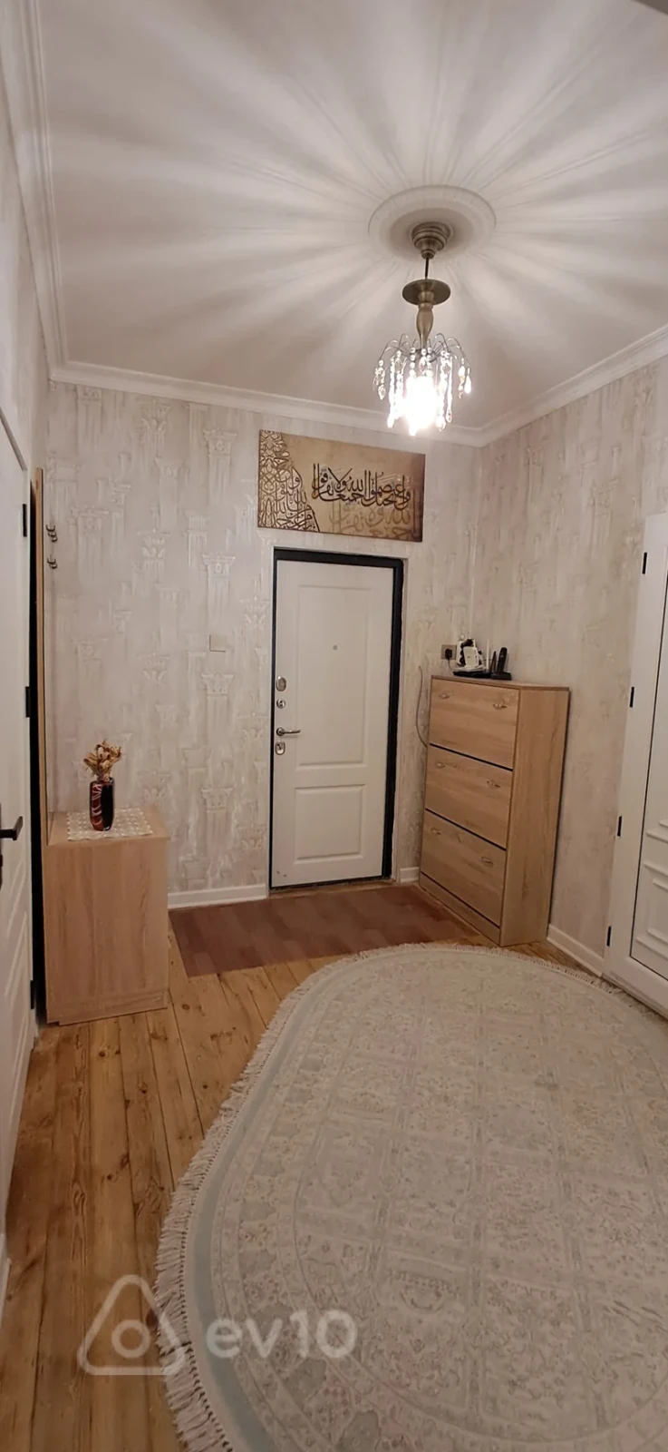 Satılır 2 otaqlı köhnə tikili 57 m²