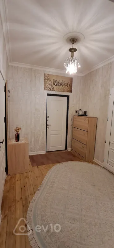 Satılır 2 otaqlı köhnə tikili 57 m²