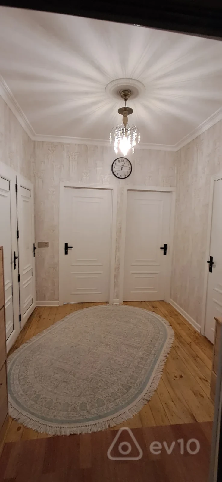 Satılır 2 otaqlı köhnə tikili 57 m²