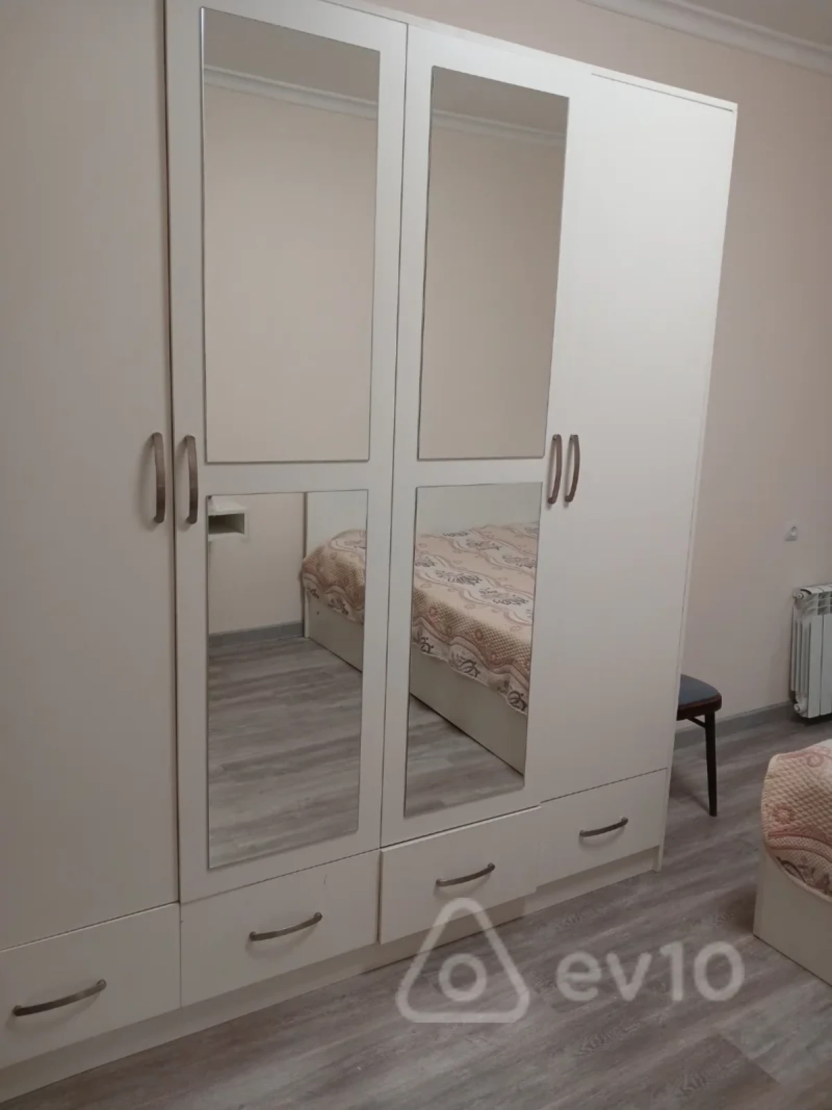 Kirayə verilir 2 otaqlı köhnə tikili 45 m²