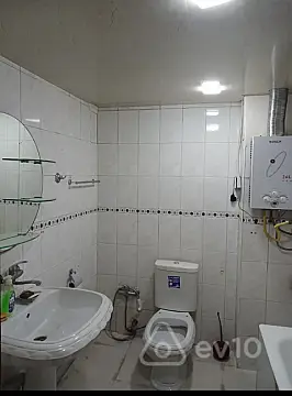 Kirayə verilir 2 otaqlı köhnə tikili 45 m²