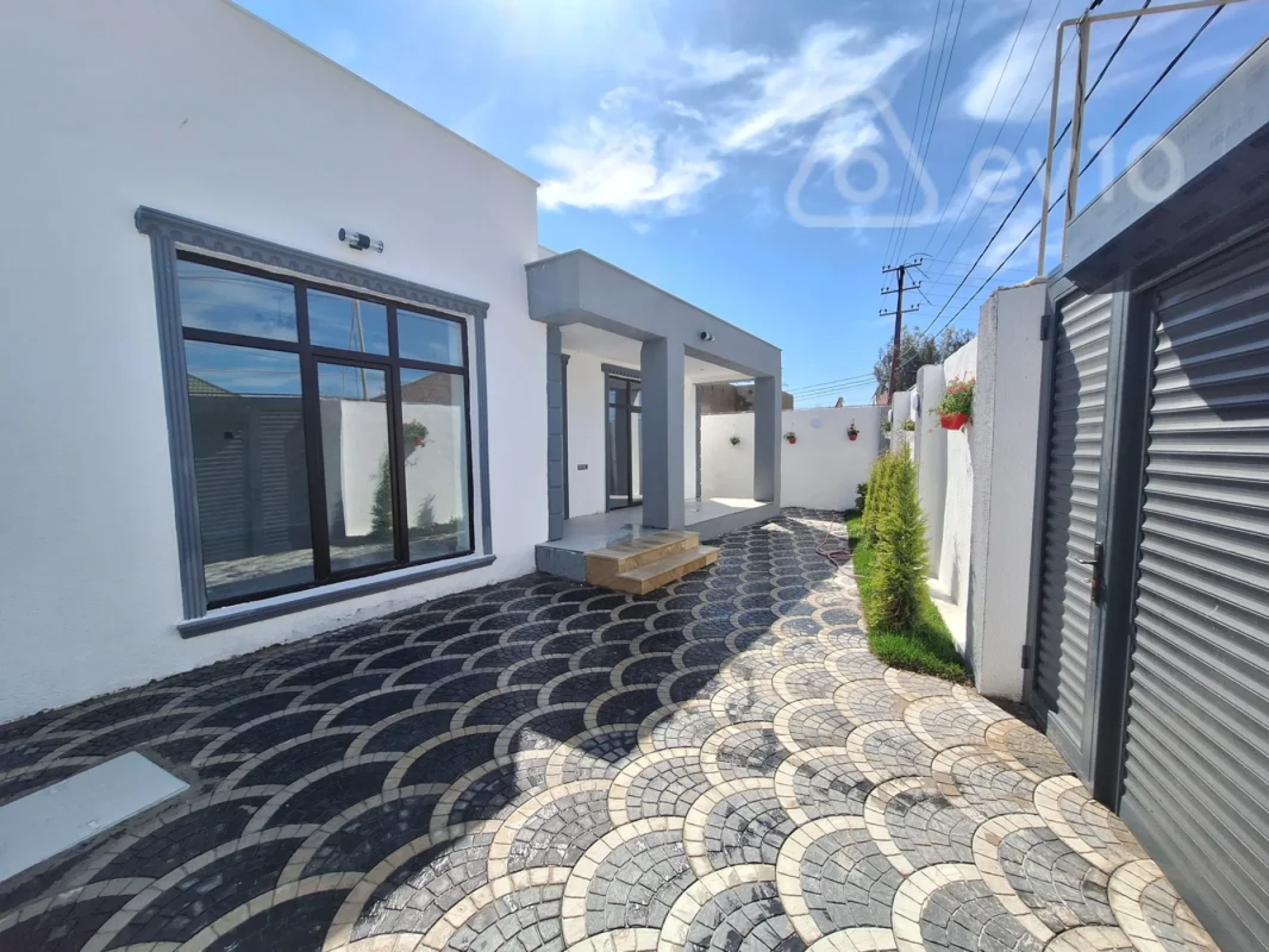 Satılır 4 otaqlı həyət evi 130 m²