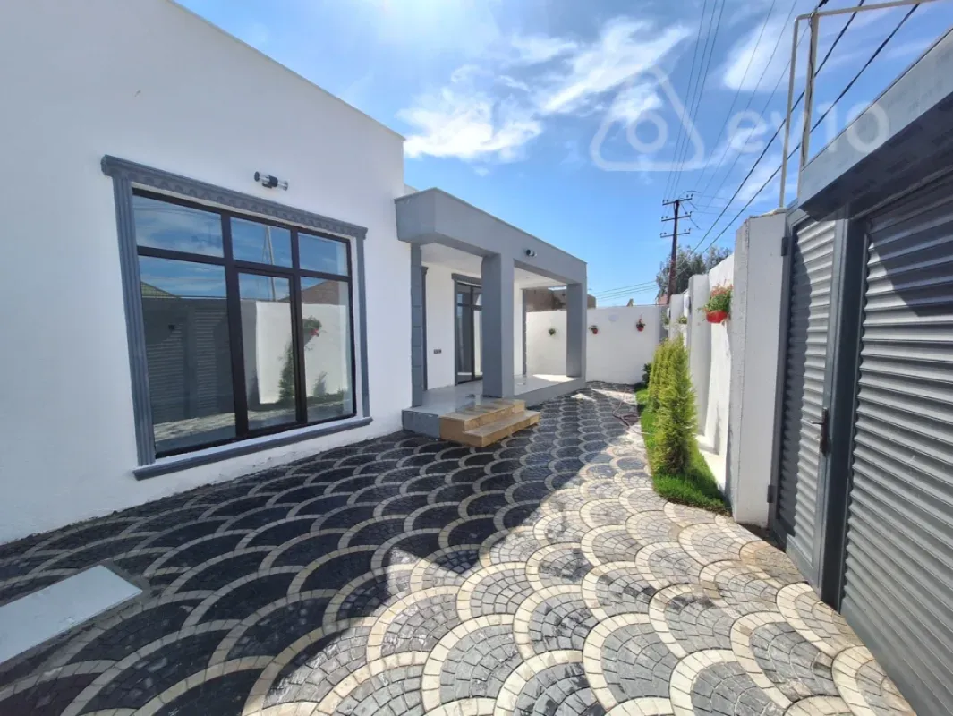 Satılır 4 otaqlı həyət evi 130 m²
