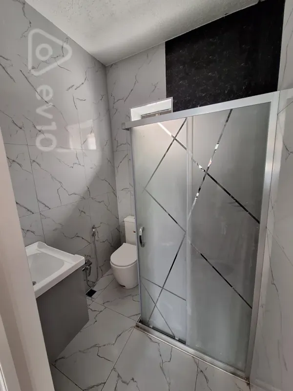 Satılır 4 otaqlı həyət evi 130 m²
