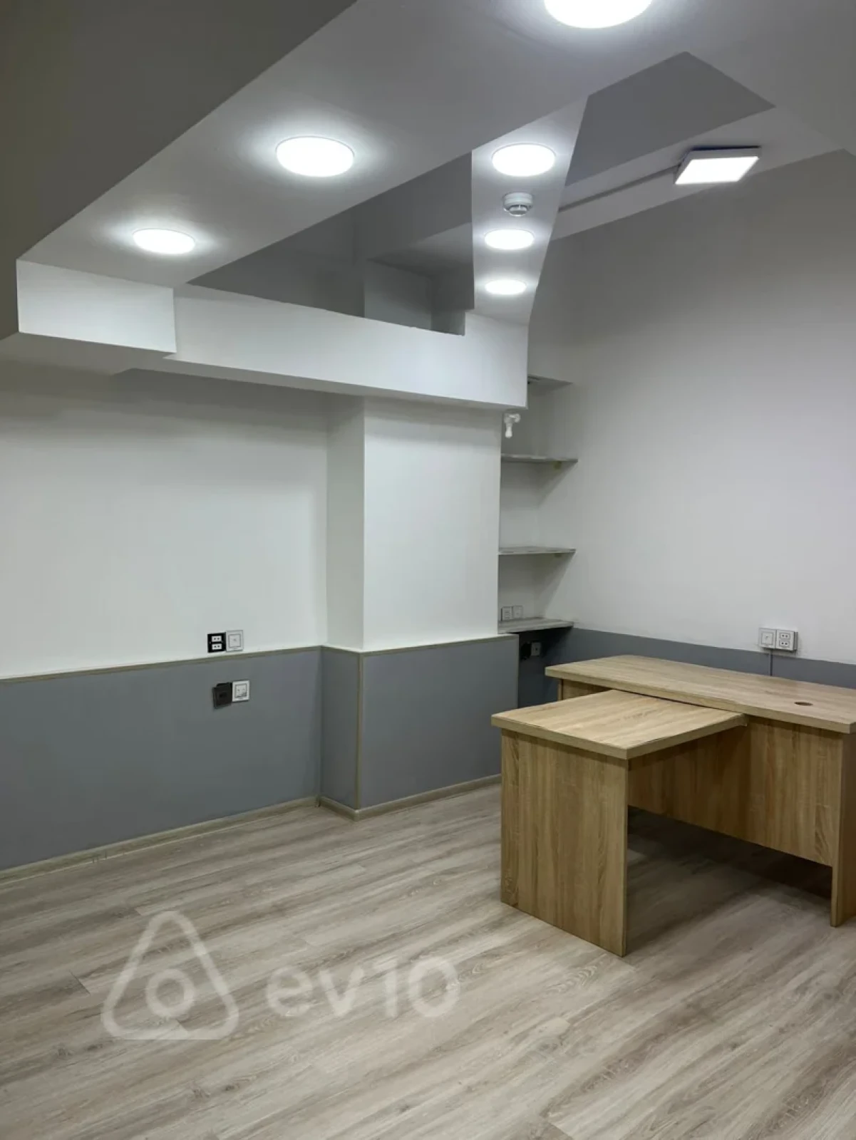 Kirayə verilir 3 otaqlı ofis 125 m²