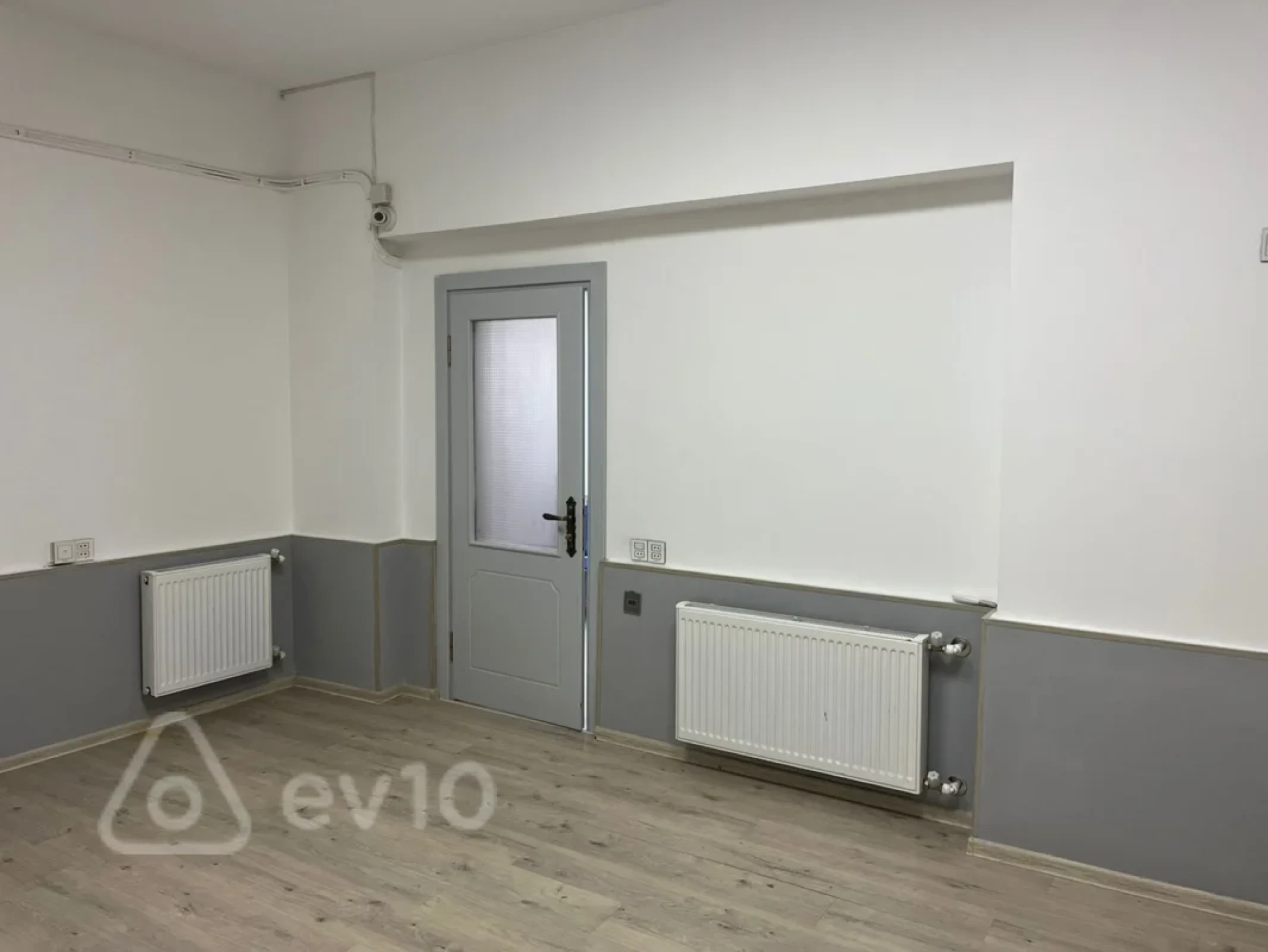 Kirayə verilir 3 otaqlı ofis 125 m²