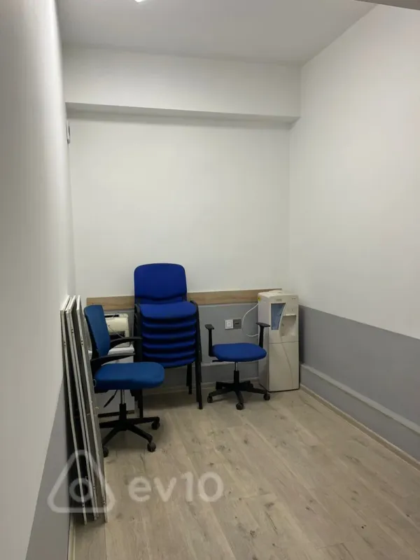 Kirayə verilir 3 otaqlı ofis 125 m²