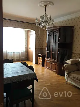Kirayə verilir 3 otaqlı köhnə tikili 90 m² — Bakı, Xətai 3 otaq 90.00 m²