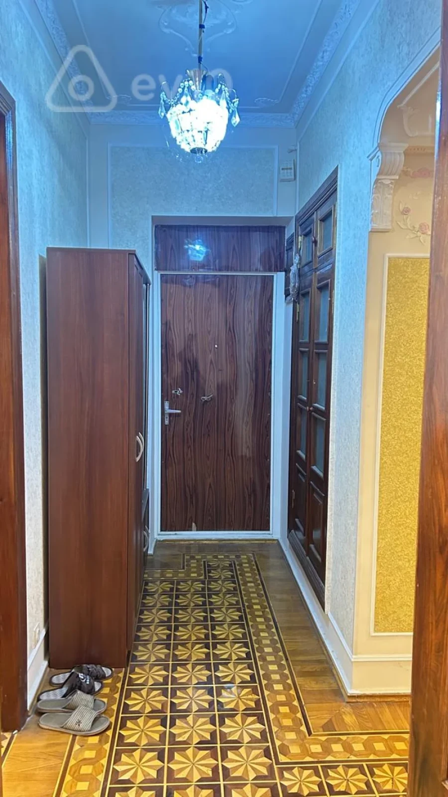 Satılır 3 otaqlı köhnə tikili 90 m²