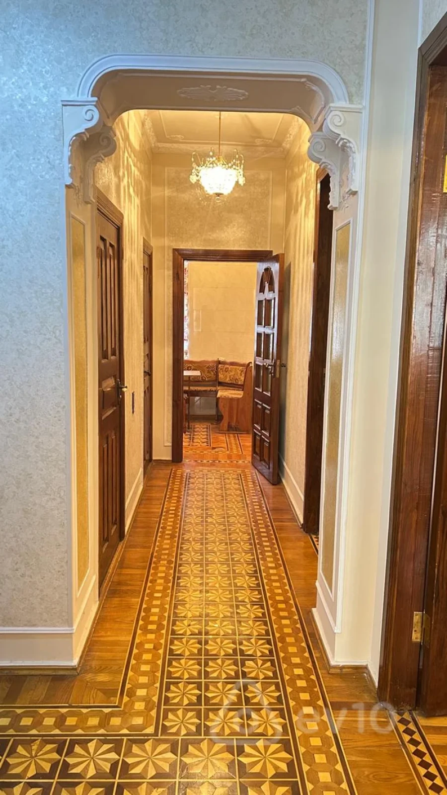 Satılır 3 otaqlı köhnə tikili 90 m²