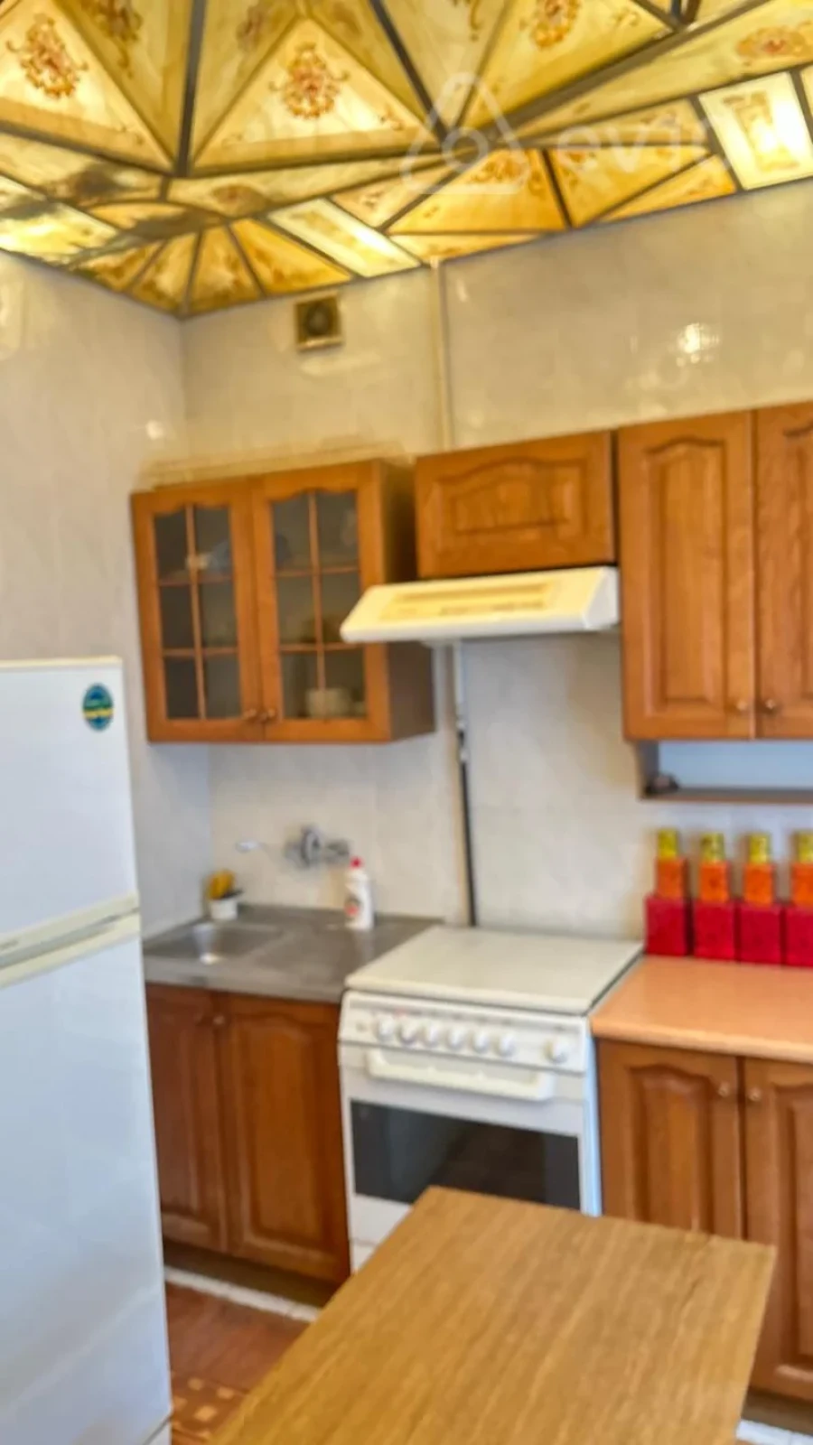 Satılır 3 otaqlı köhnə tikili 90 m²