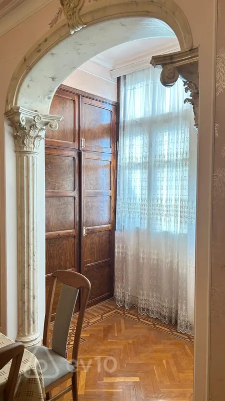 Satılır 3 otaqlı köhnə tikili 90 m²