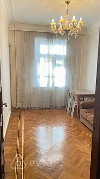 Satılır 3 otaqlı köhnə tikili 90 m²