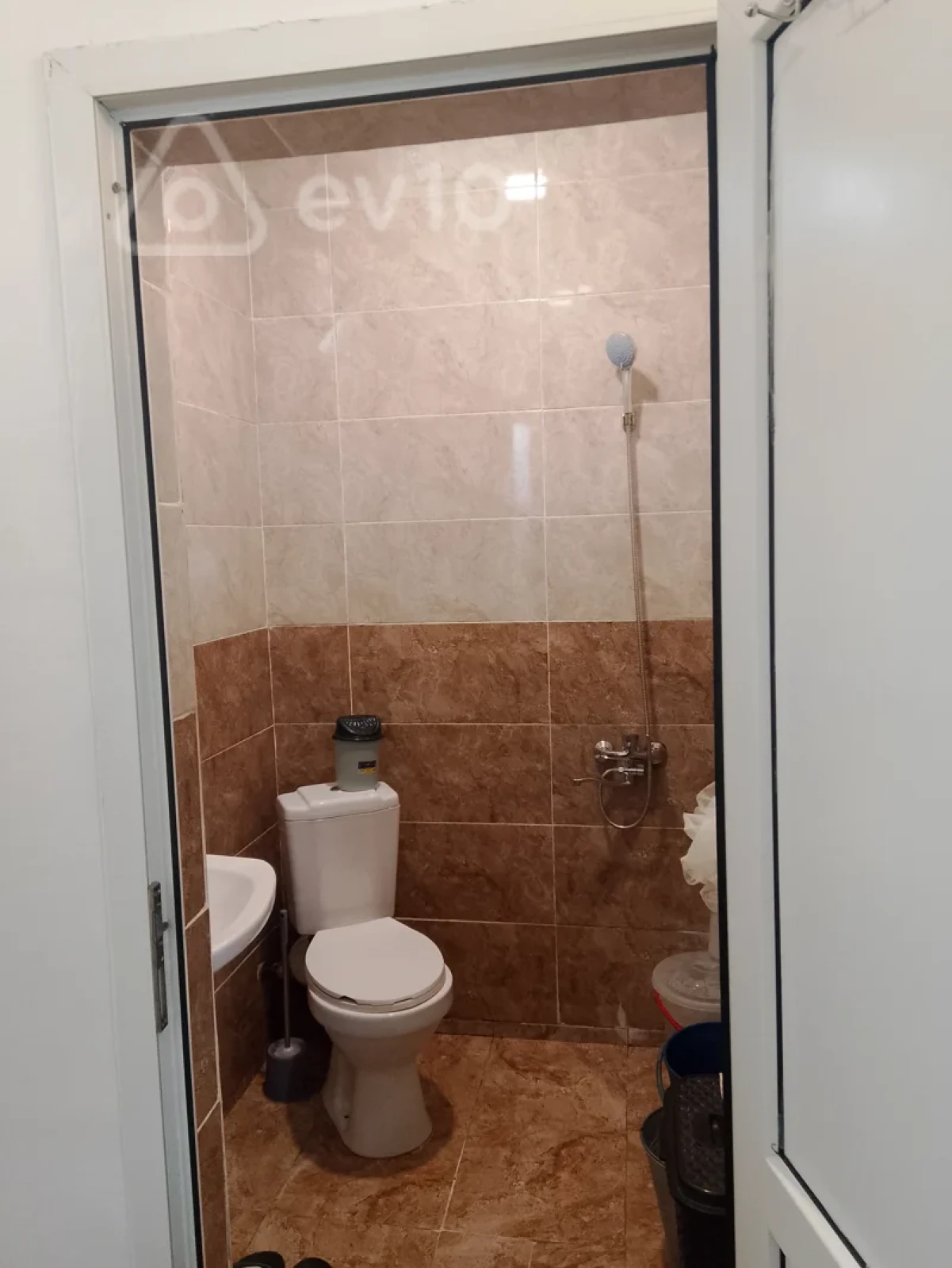 Satılır 3 otaqlı köhnə tikili 100 m²