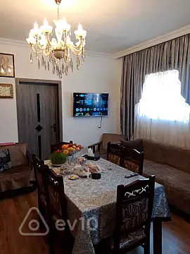 Satılır 3 otaqlı köhnə tikili 100 m²