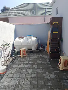 Satılır 3 otaqlı köhnə tikili 100 m²