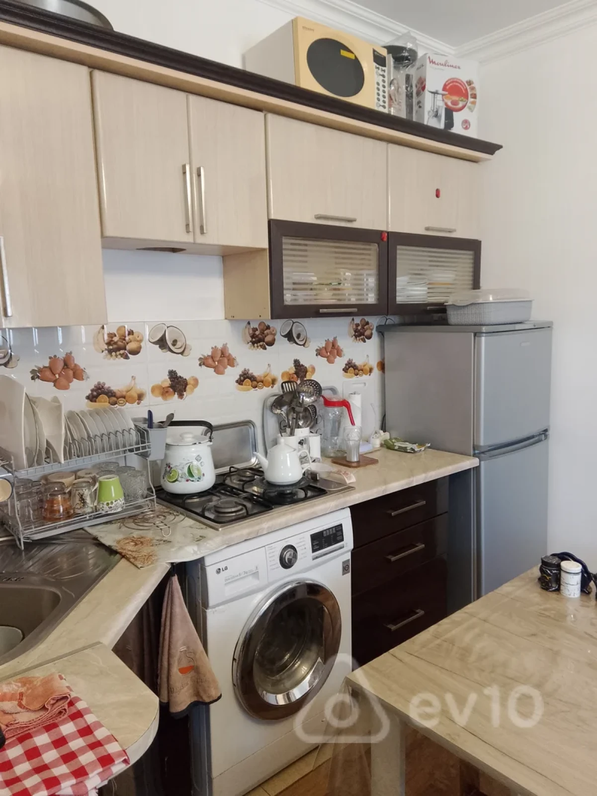 Satılır 3 otaqlı köhnə tikili 100 m²