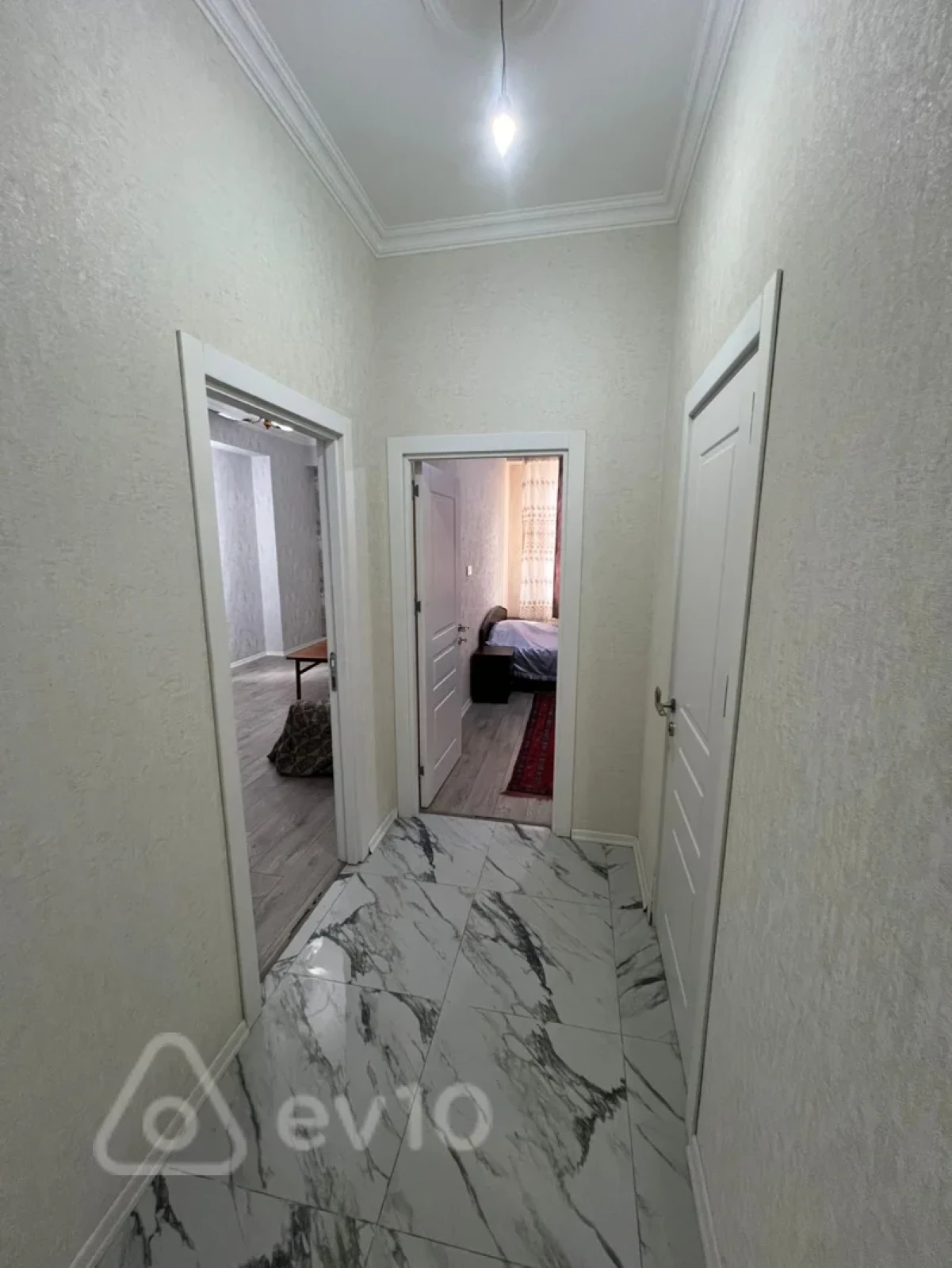 Kirayə verilir 2 otaqlı yeni tikili 60 m²